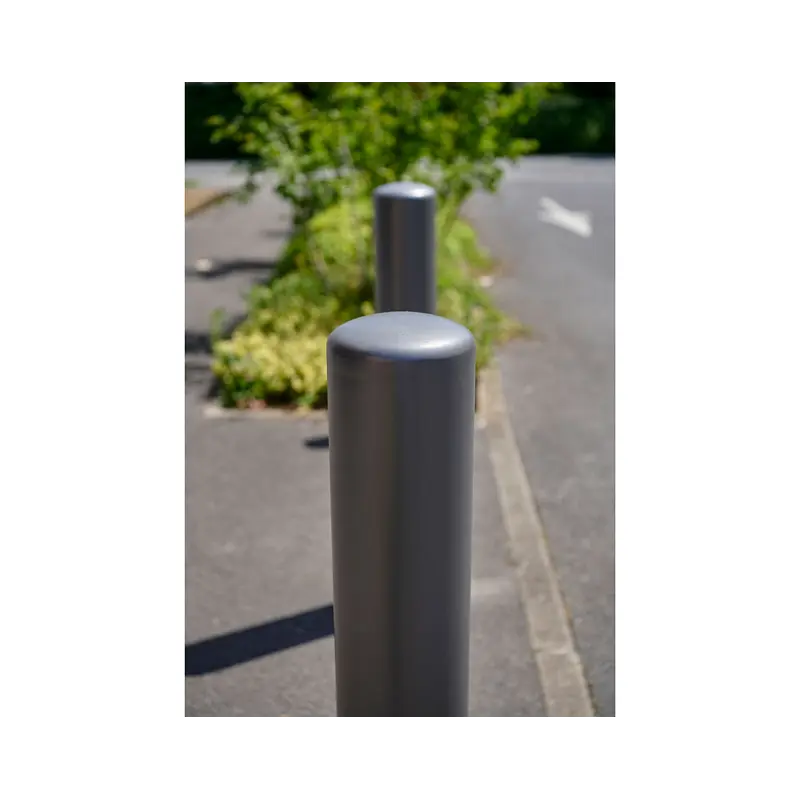 Anti-ram deterrent bollards