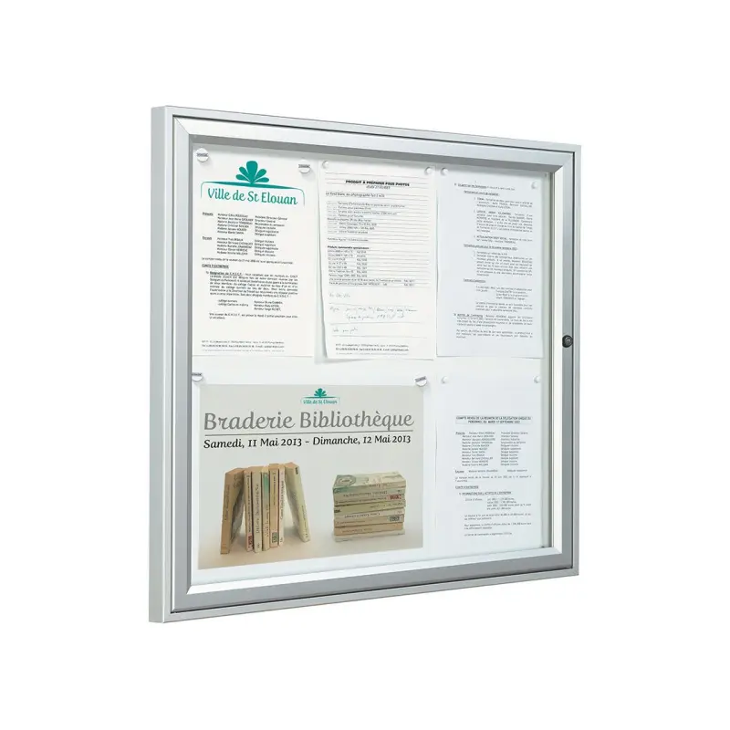 "Tradition" outdoor notice boards