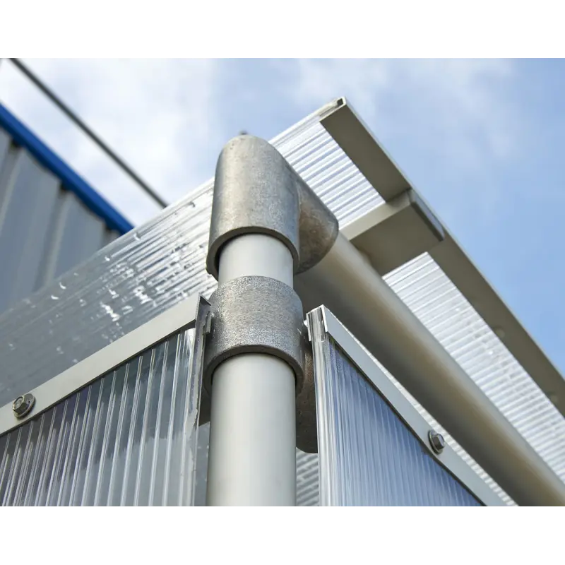 Refugio fumador de aluminio