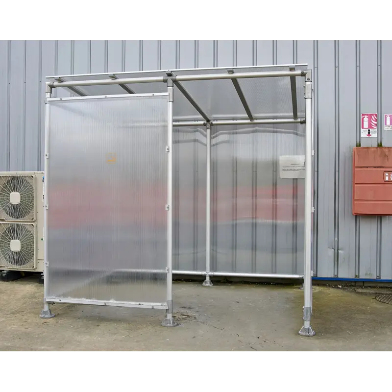 Refugio fumador de aluminio