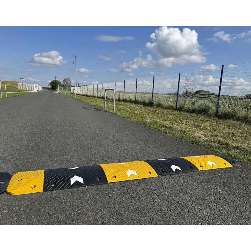 Speed bumps – Height 50 mm