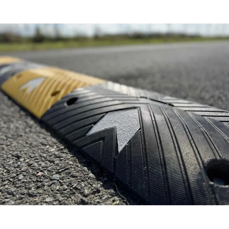 Speed bumps – Height 50 mm
